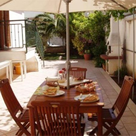 Bed and Breakfast Residenza Del Sole Surbo Экстерьер фото