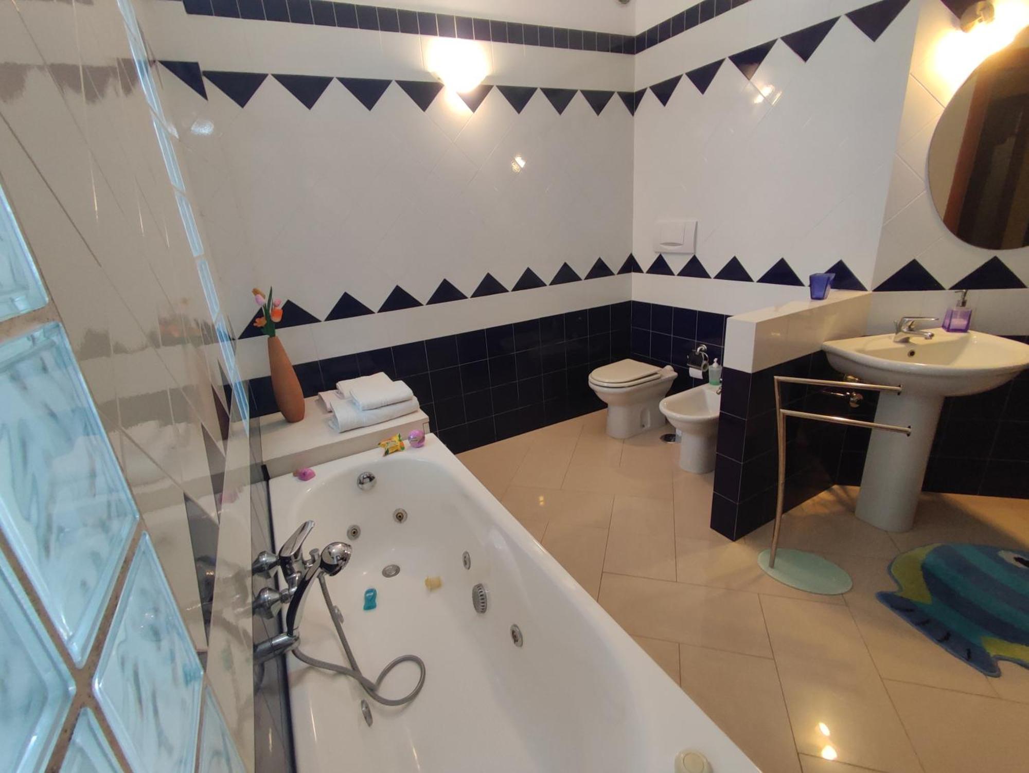 Bed and Breakfast Residenza Del Sole Surbo Экстерьер фото