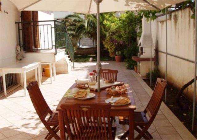 Bed and Breakfast Residenza Del Sole Surbo Экстерьер фото